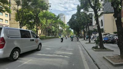 Nhà riêng tại Cầu Giấy, Hà Nội - ảnh 1