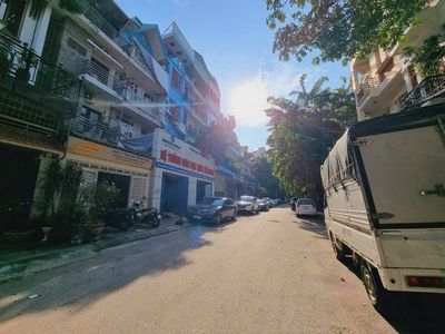 Nhà riêng tại Cầu Giấy, Hà Nội - ảnh 1
